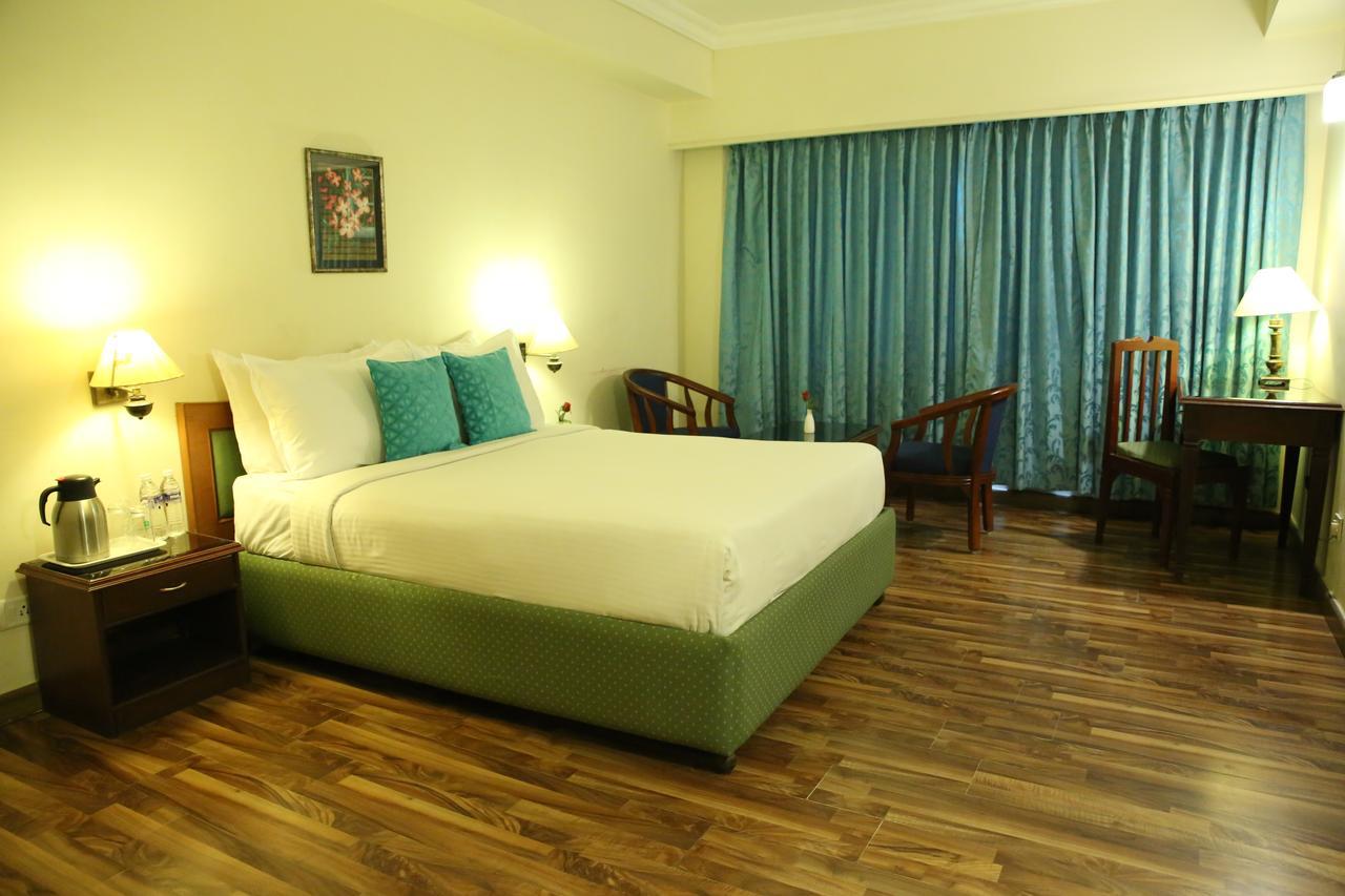 Hotel Park Plaza Chennai Exterior foto